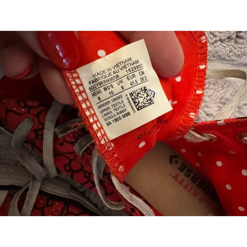 Hello Kitty Converse 8 - Picture 5 of 6